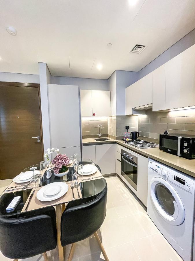 Stay By Latinem Luxury 1Br Holiday Home Cv A207 Near Burj Khalifa Dubaj Kültér fotó
